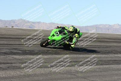 media/Jan-16-2026-CVMA Friday Practice (Fri) [[6f2bf47531]]/5-Racer 4-Trackday1/Session 2 (Bowl)/